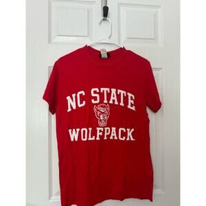 MV Sport NC State Wolfpack Red Short Sleeve Shirt Sz: Small